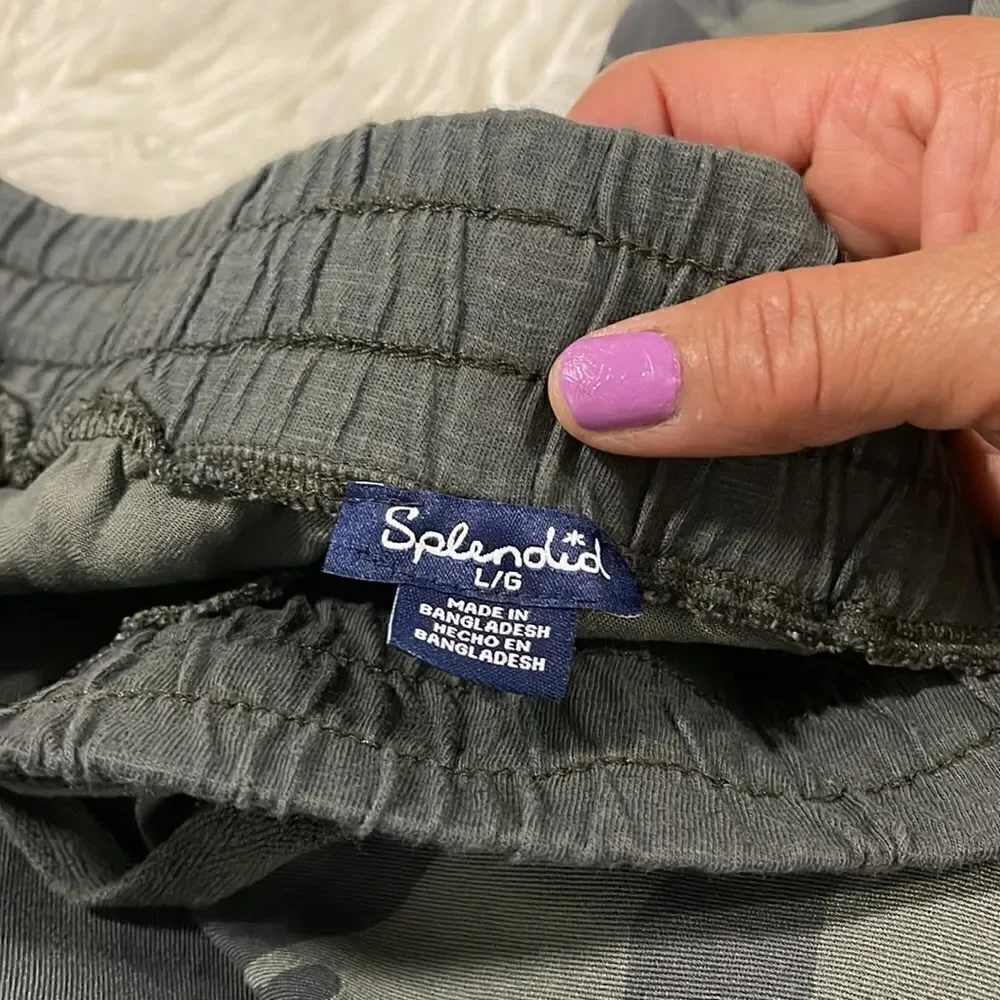 SPLENDID CAMU JOGGERS SIZE LARGE